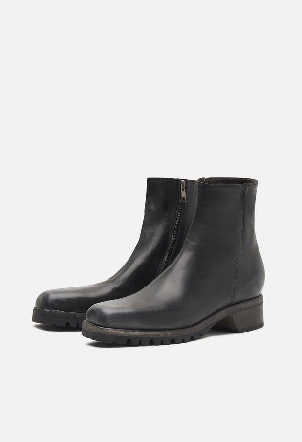 Square Toe Boot / Vintage Black