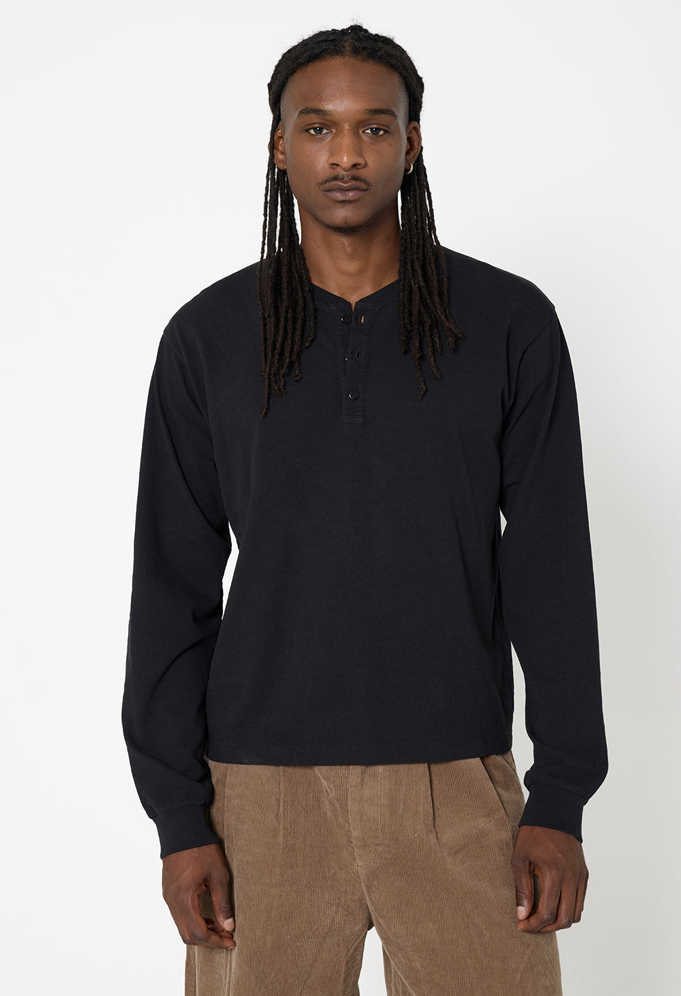 Air Spun Henley / Black