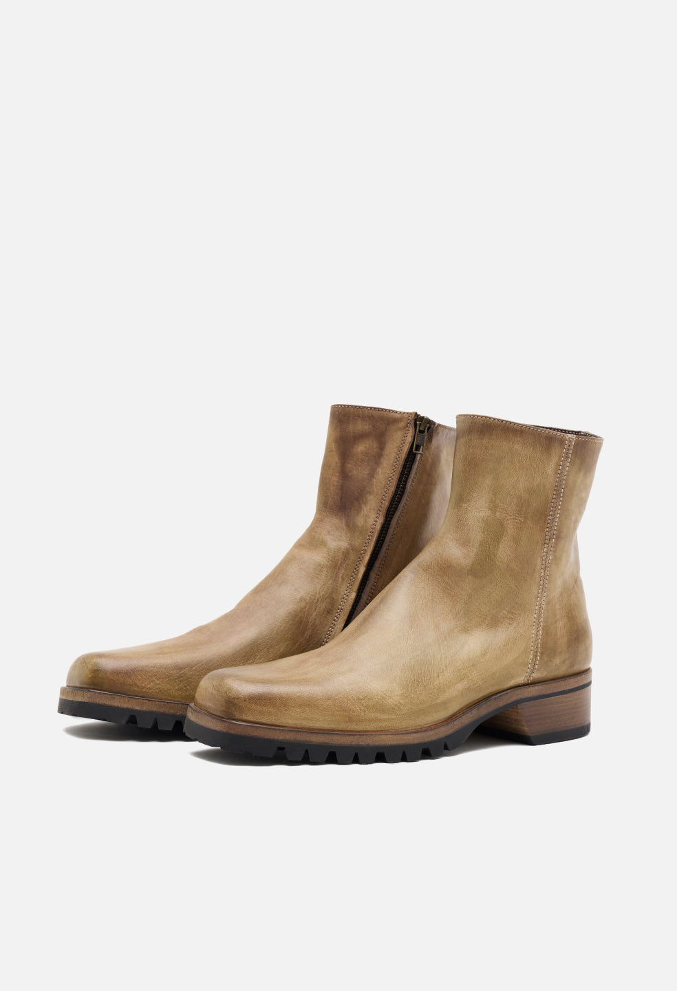 Square Toe Boot / Taupe