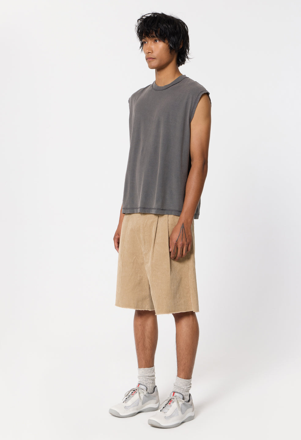 Club Corduroy Shorts / Tan