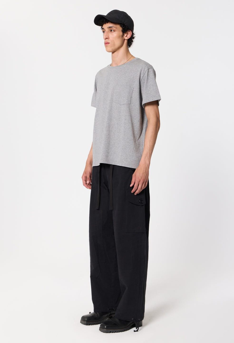 Air Spun Beach Pocket Tee / Heather Grey