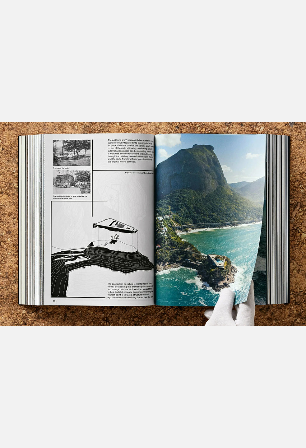 Taschen Books / Bjarne Mastenbroek. Dig It! Building Bound To The Ground