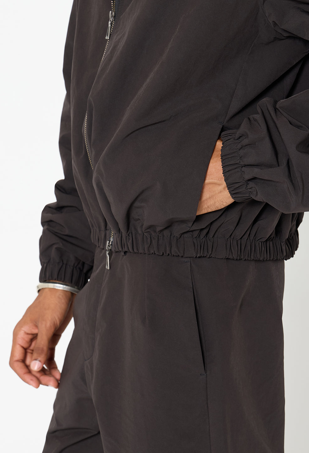 Vero Brushed Nylon Zip Jacket  / Black
