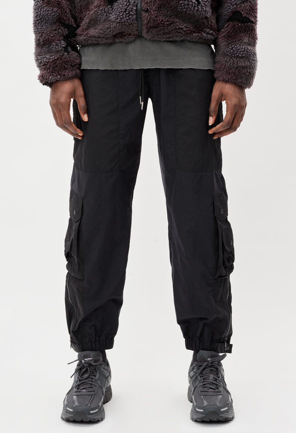 Paneled Nylon Cargo Pants / Black